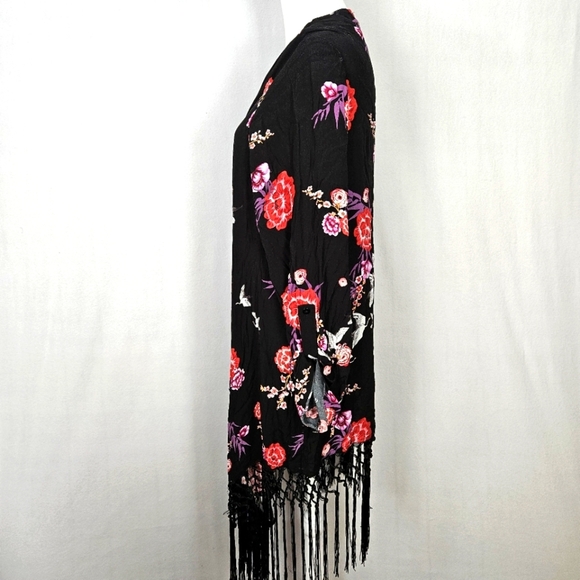 Torrid Floral & Crane Print Crepe Fringe Kimono 3X - Picture 7 of 13